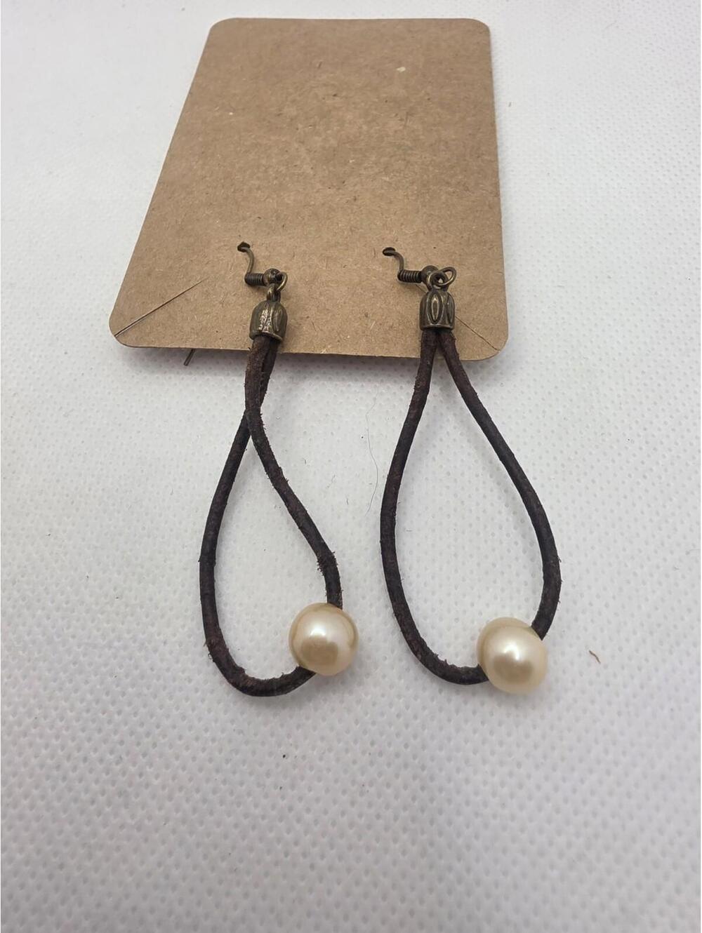 Leather And Freshwater Pearl Dangle Boho Western Earrings for Women and Girls - Picture 2 of 2